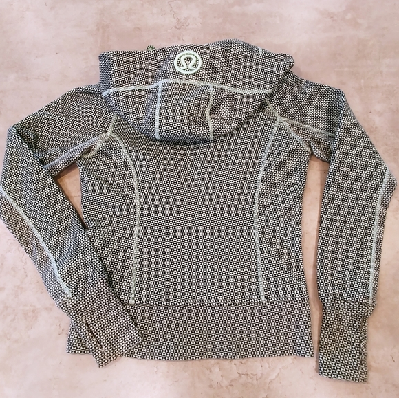 Lululemon Scuba Womens 4 Hoodie. Mint Green & Black Full Zip Sweater, thumb hole - Picture 4 of 14